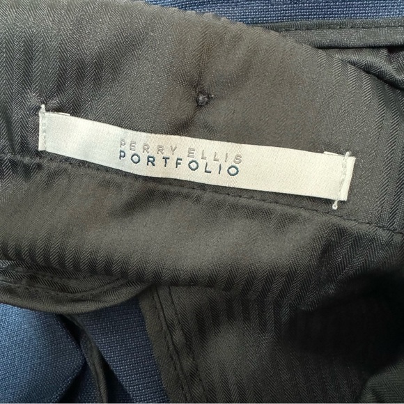 Perry Ellis Modern Fit Trousers Navy Blue Size 33x32 - Picture 4 of 7
